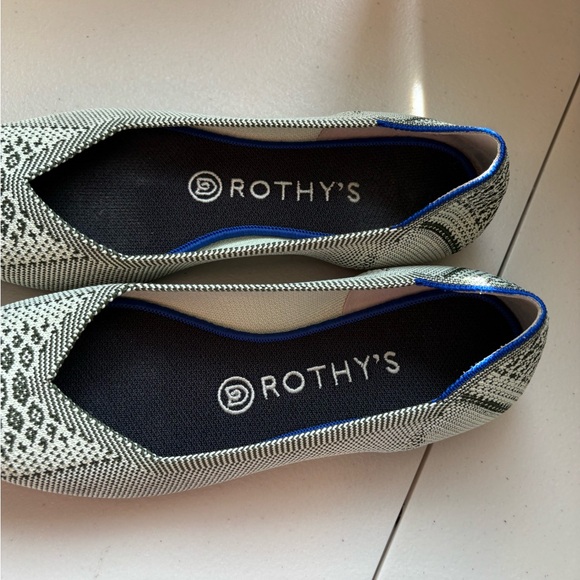 Rothys The Point Pistachio Python Green Snake Size 8.5 - Picture 3 of 9